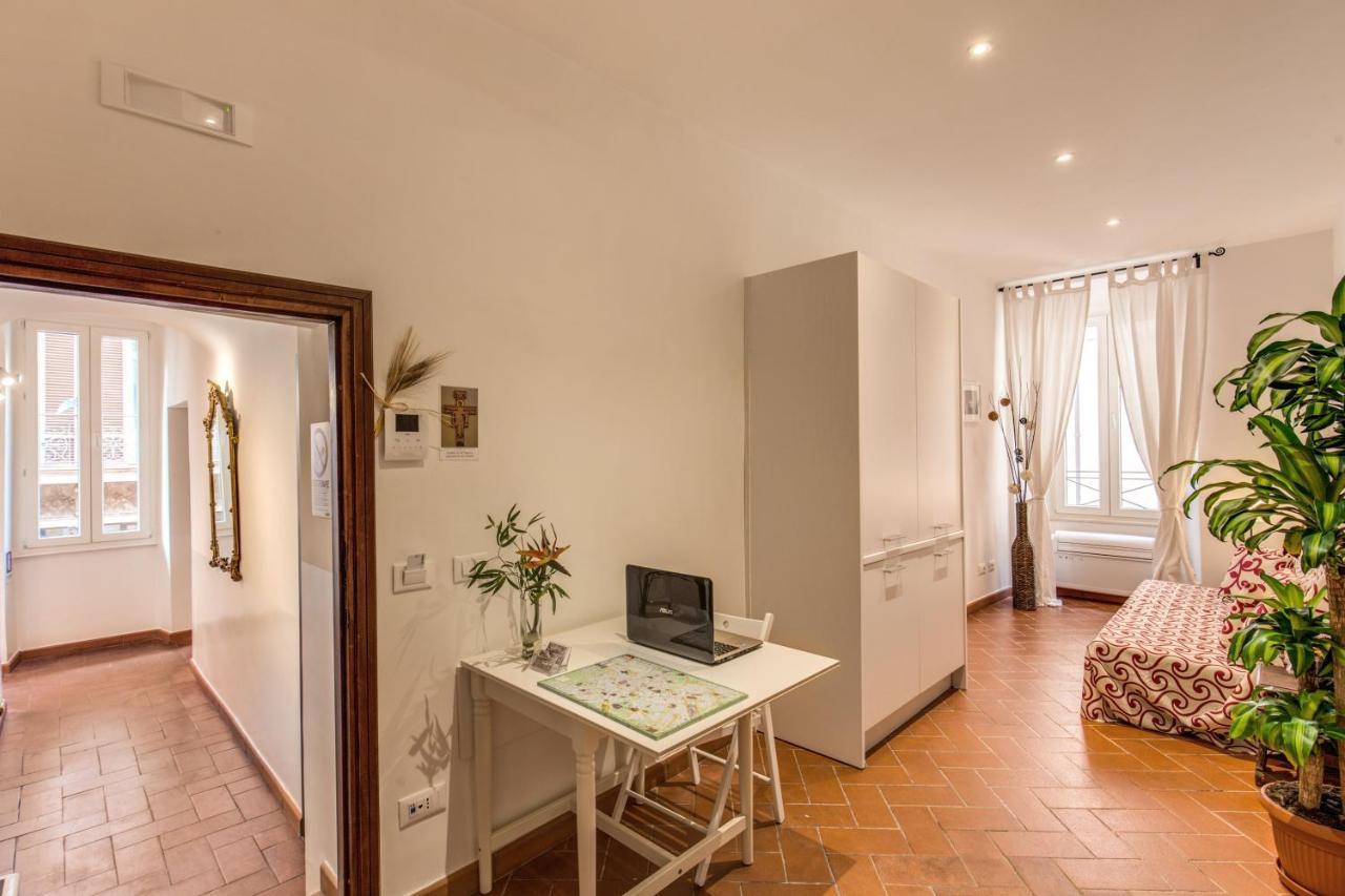 Piccolo Trevi Suites Roma Exterior foto