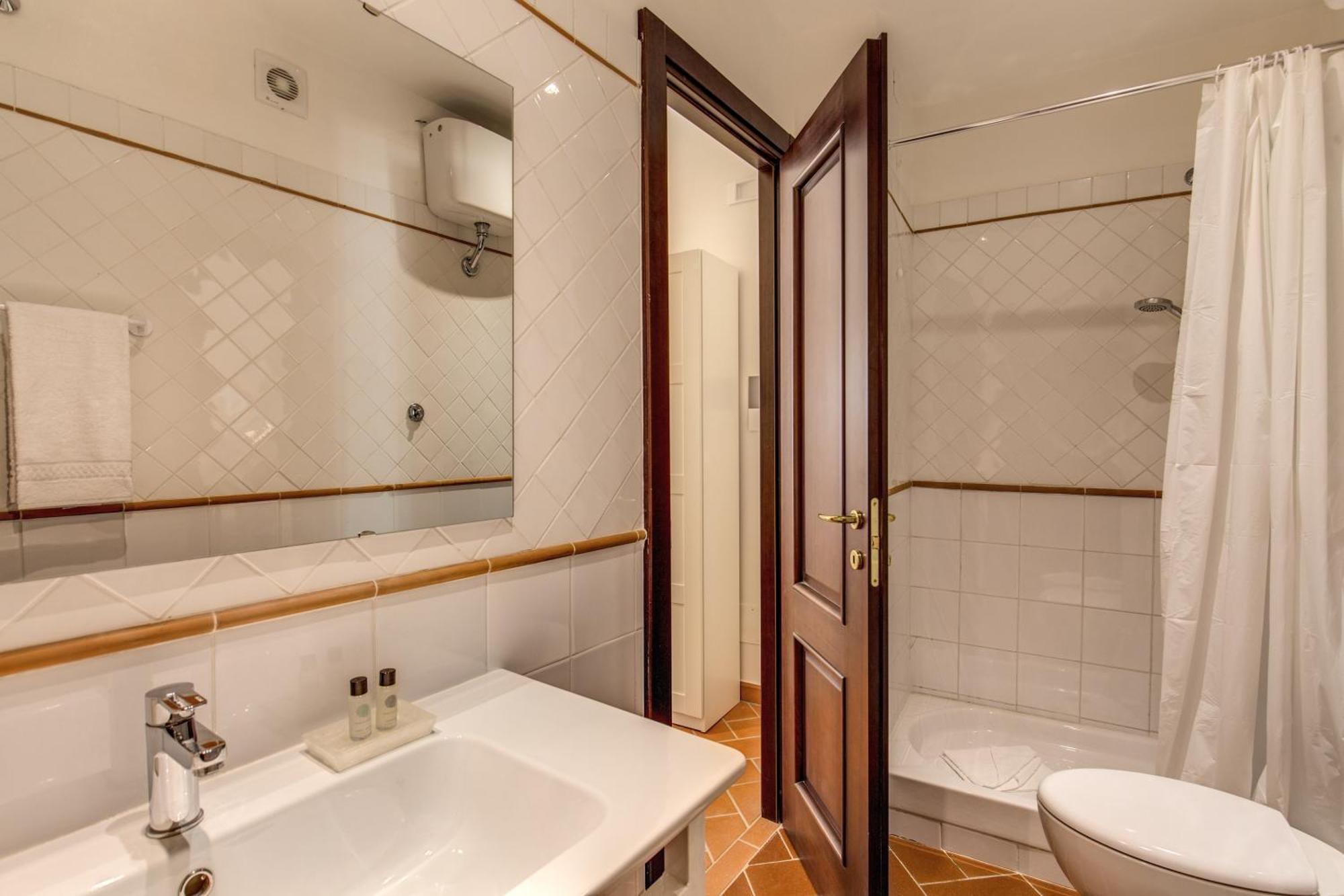 Piccolo Trevi Suites Roma Quarto foto